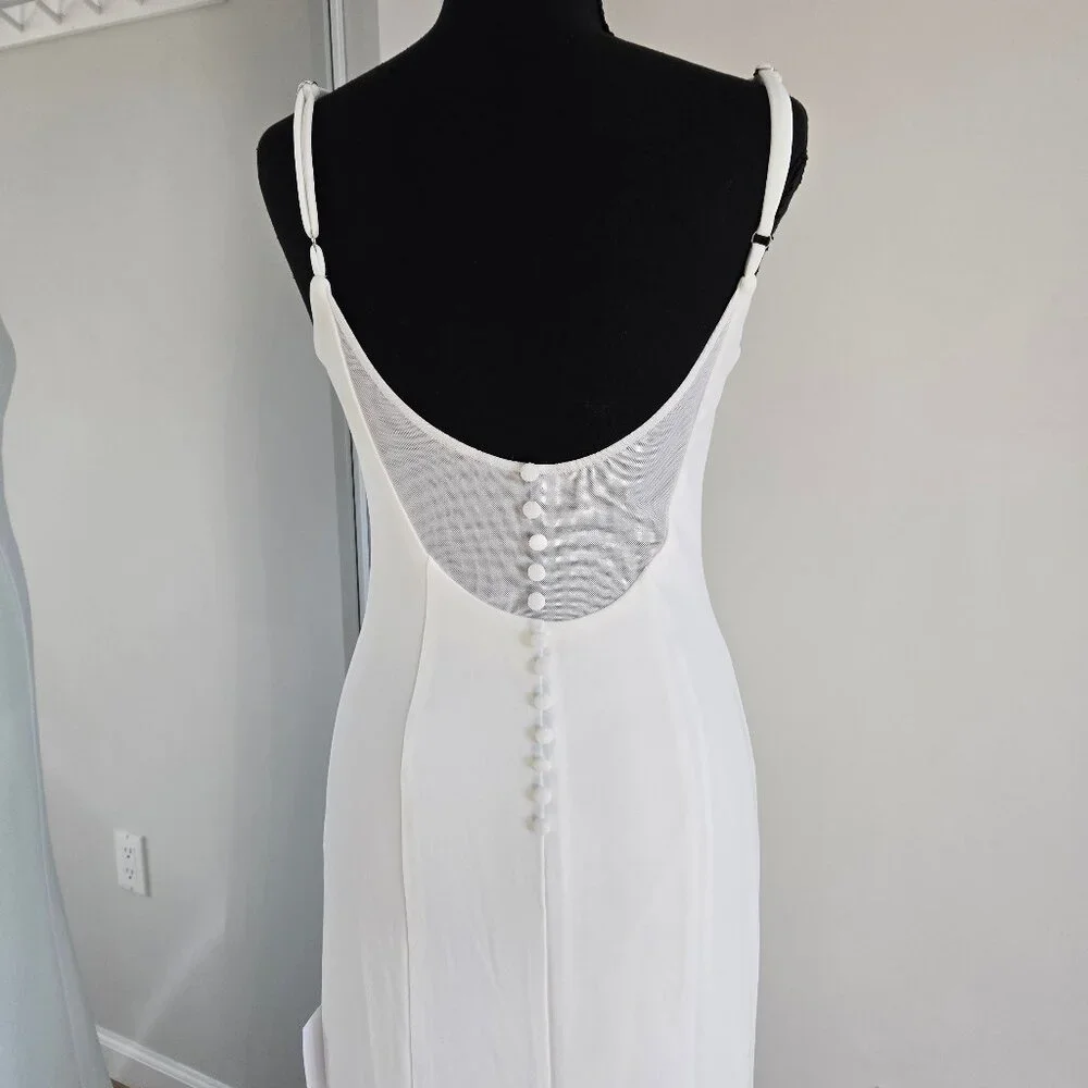 Lulus  White Sleeveless Button Back Mermaid Maxi Dress New With Tags $158 Flaw - Picture 13 of 17